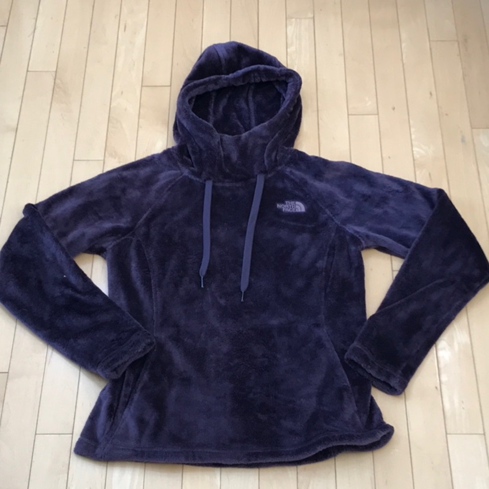 Preowned North Face fuzzy pullover sweatshirt - small